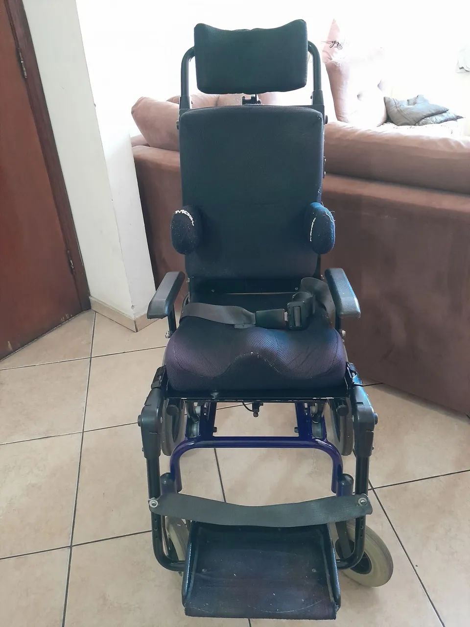 Cadeira de rodas T1 - Foto 3