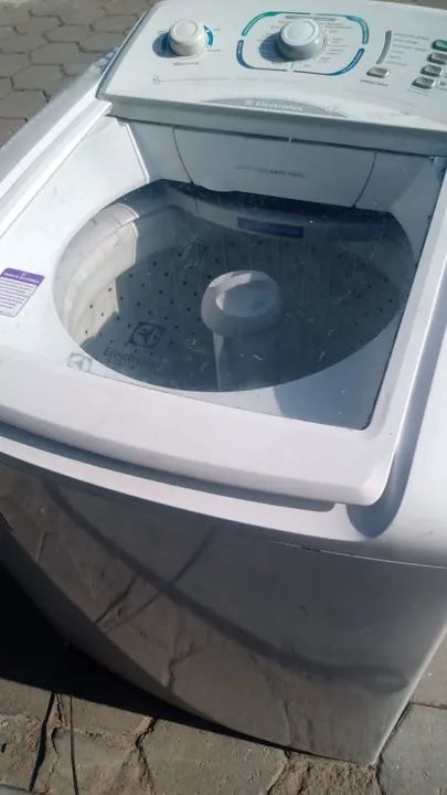 Máquina de lavar Electrolux 15 kg funcionando perfeitamente  - Foto 3