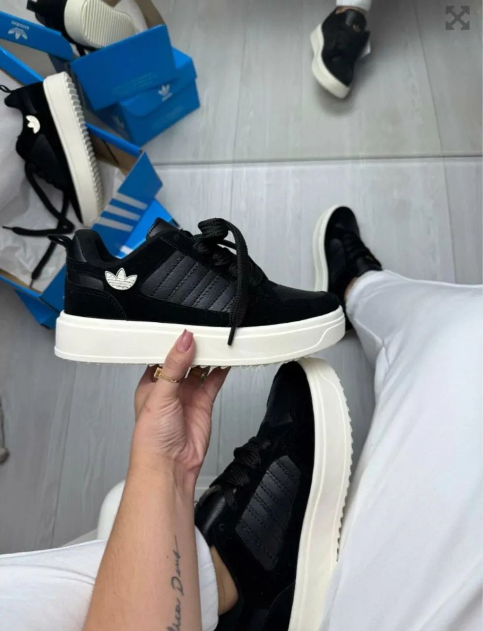 Tenis Adidas plataforma  - Foto 4