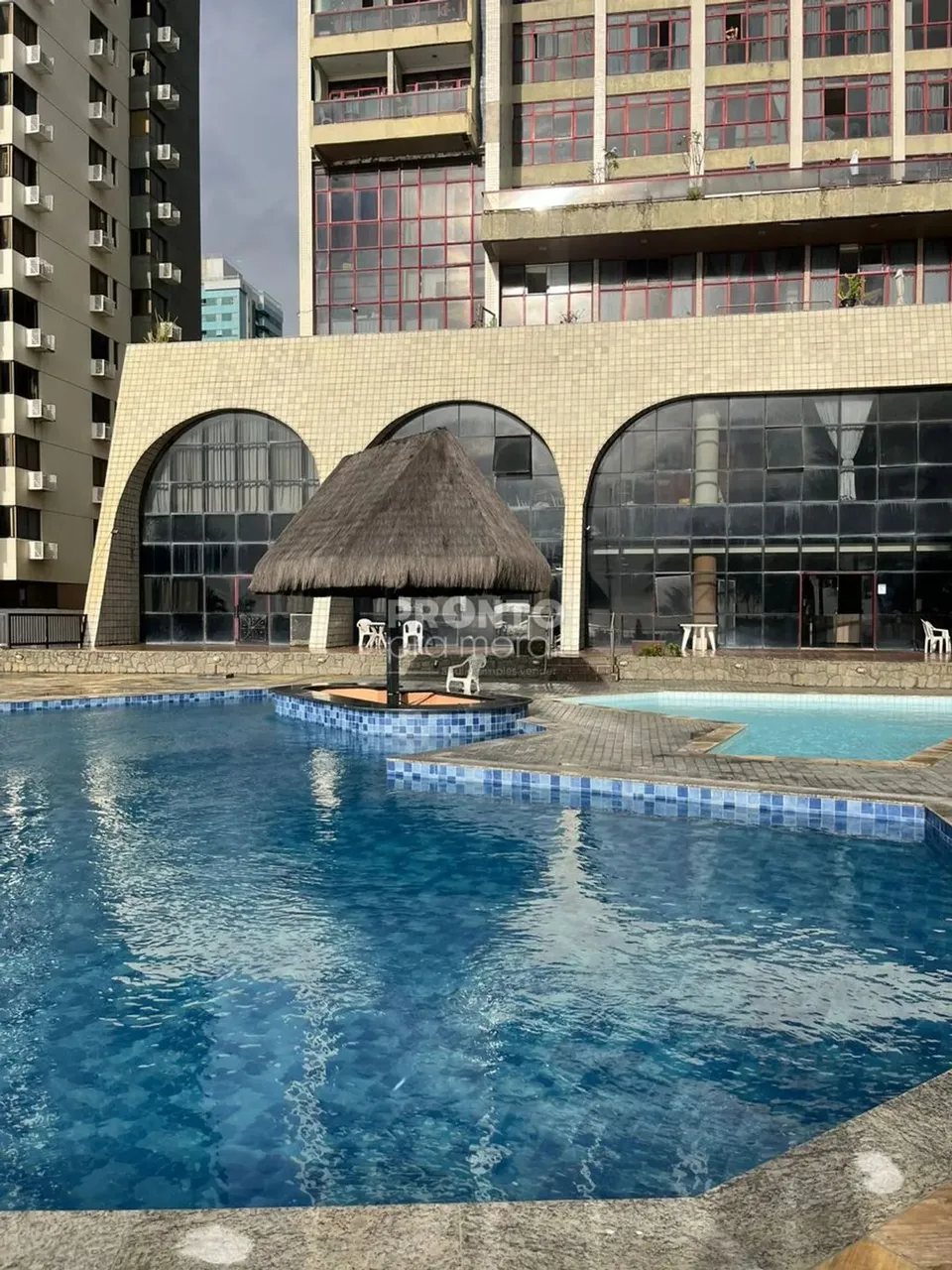 Flat com excelente localização em Piedade, próximo ao Shopping Guararapes, com 30,77m² de