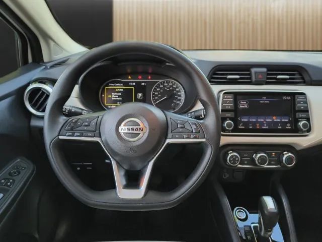 ### NISSAN VERSA 2022 ADVANCE 1.6 16V FLEX AUT - Foto 2