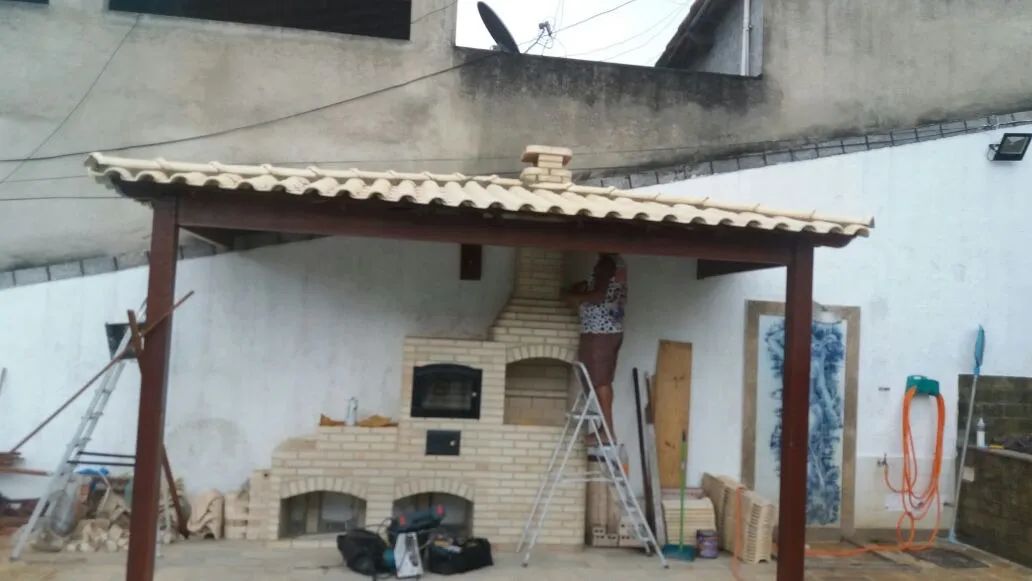 Churrasqueira e telhado colonial  - Foto 2