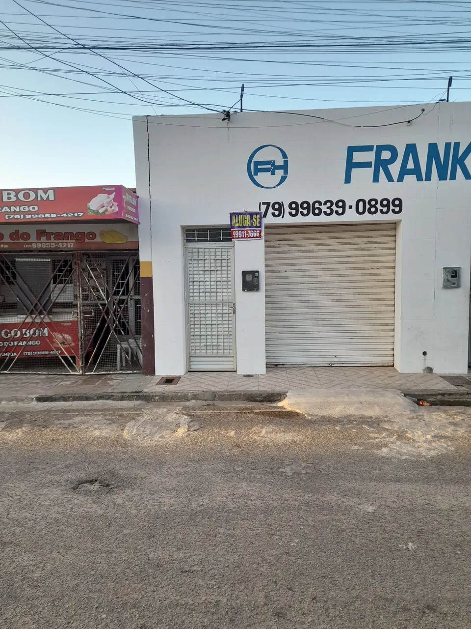 ALUGO CASA