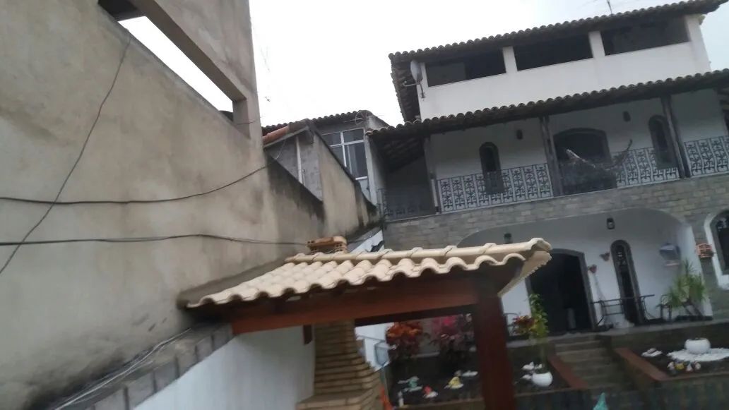 Churrasqueira e telhado colonial  - Foto 5