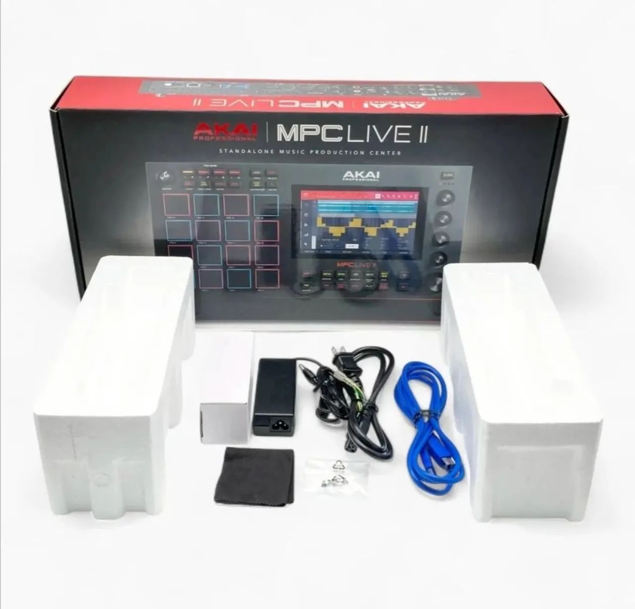 【YK】AKAI MPC LIVE AKAI MPC LIVE ii como novo! - Instrumentos musicais - Juquitiba