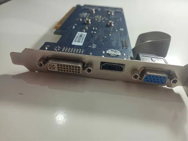 Placa De Vídeo Nvidia Pcyes Geforce 200 Series G210 Pa210g6 (Usado)