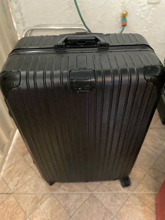 Mala de Viagem Preta, igual da Riwona - Grande - Foto 2