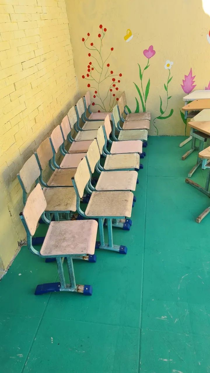 Mesas escolares triangulares infantil - Foto 2