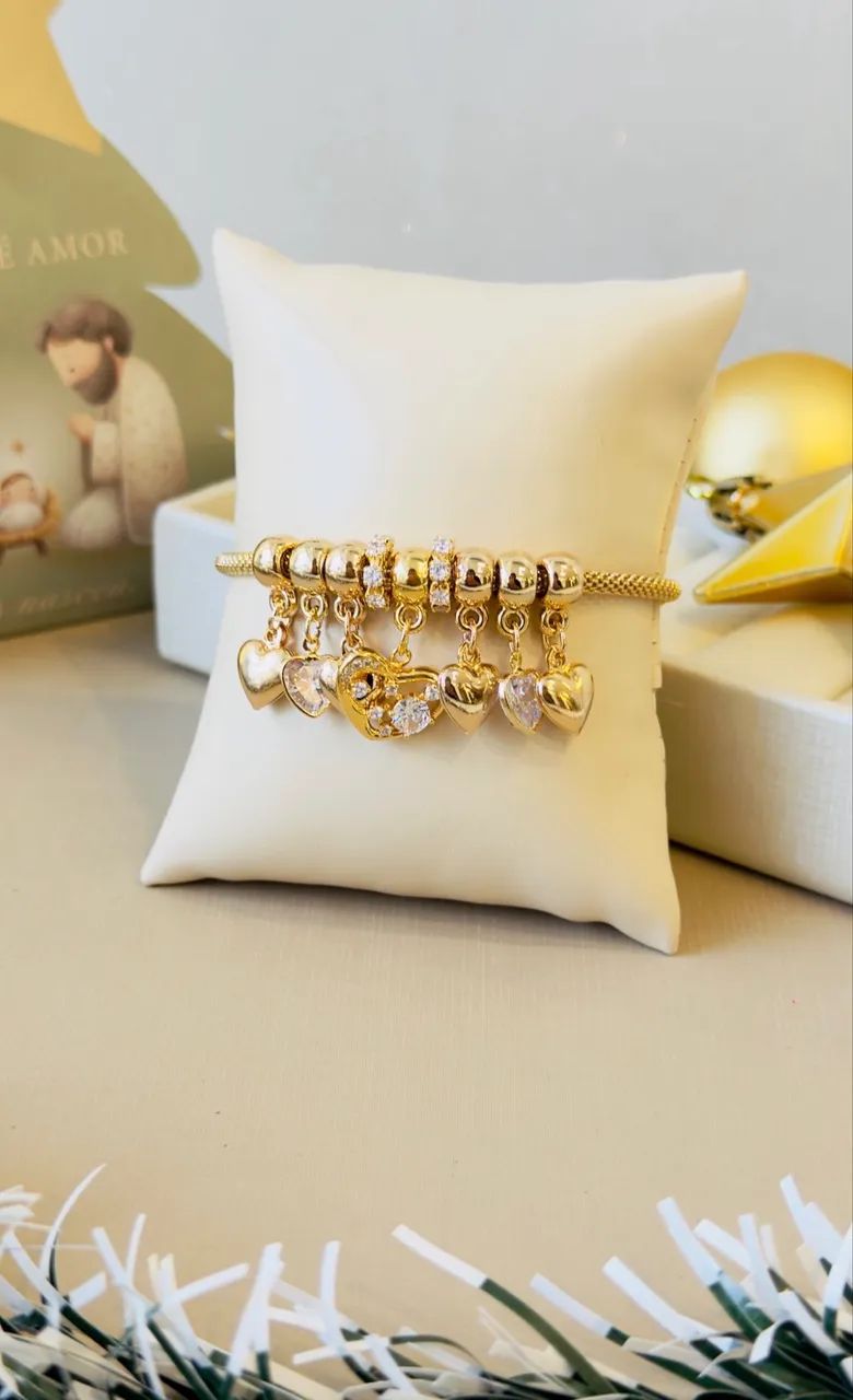 Pulseira com Berloques Semijoia 