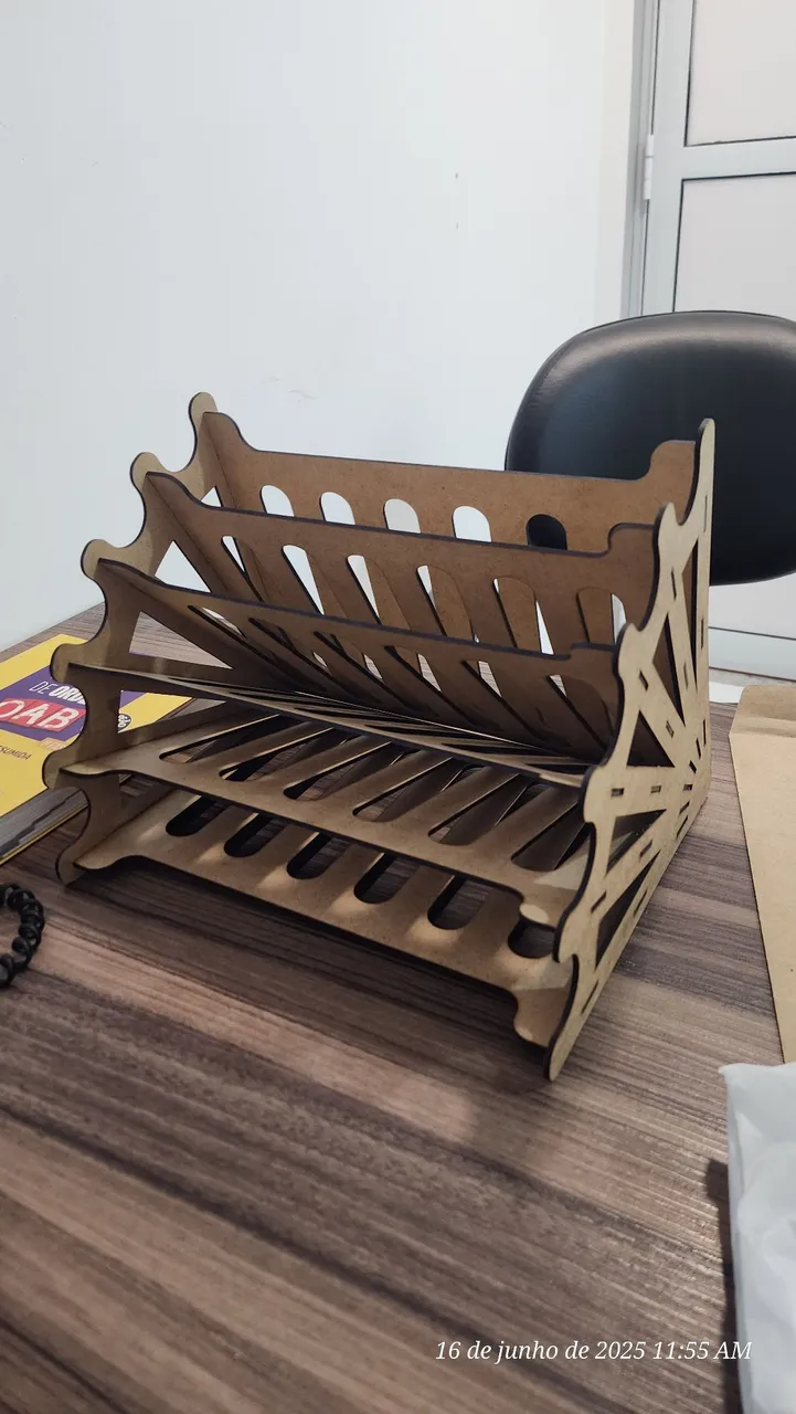 Organizador de Mesa em Madeira MDF - Novo