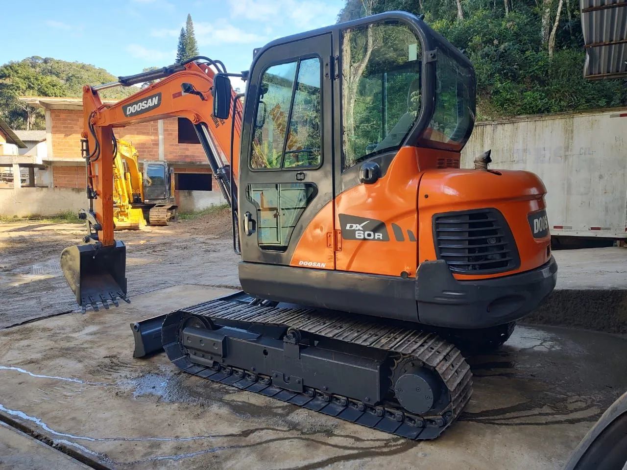 Mini Escavadeira Doosan ano 2018 DX60R - Foto 4