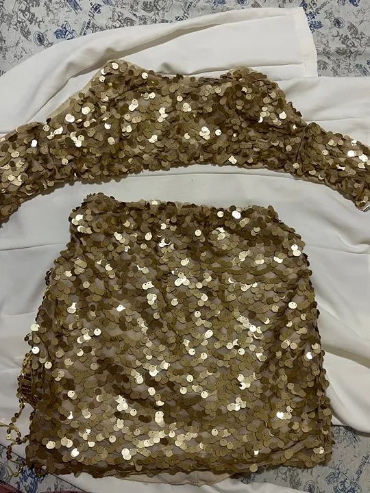 Conjunto de Paetê Dourado (P) Perfeito para o Carnaval