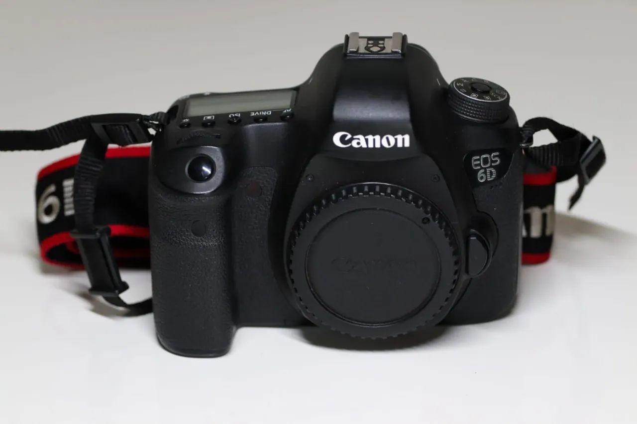 Canon 6D - Somente o Corpo - Excelente Estado