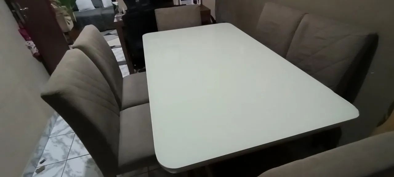Mesa de Jantar Branca Elegante - Perfeita para sua casa! - Foto 2
