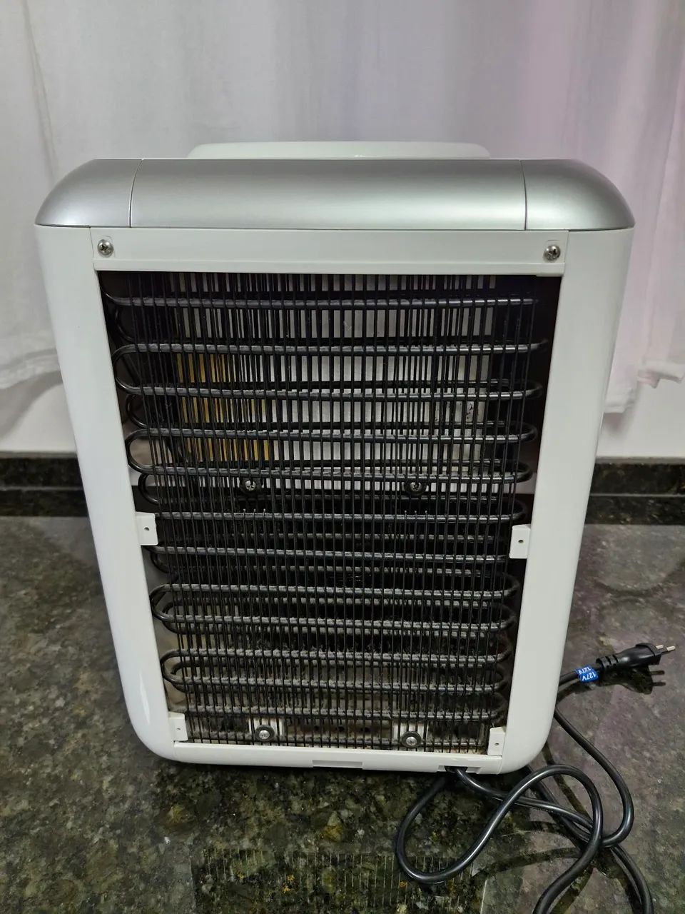 Bebedouro electrolux modelo WD20C turbo acqua fresh.  - Foto 2