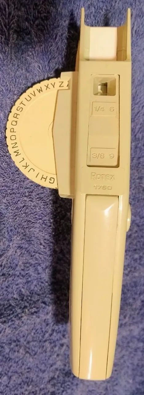 Máquina de Etiquetas Rotlex 17/80