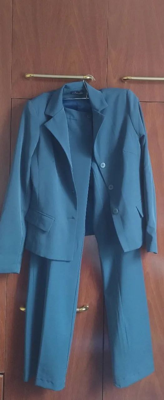 Conjunto de calça e Blazer. - Foto 3