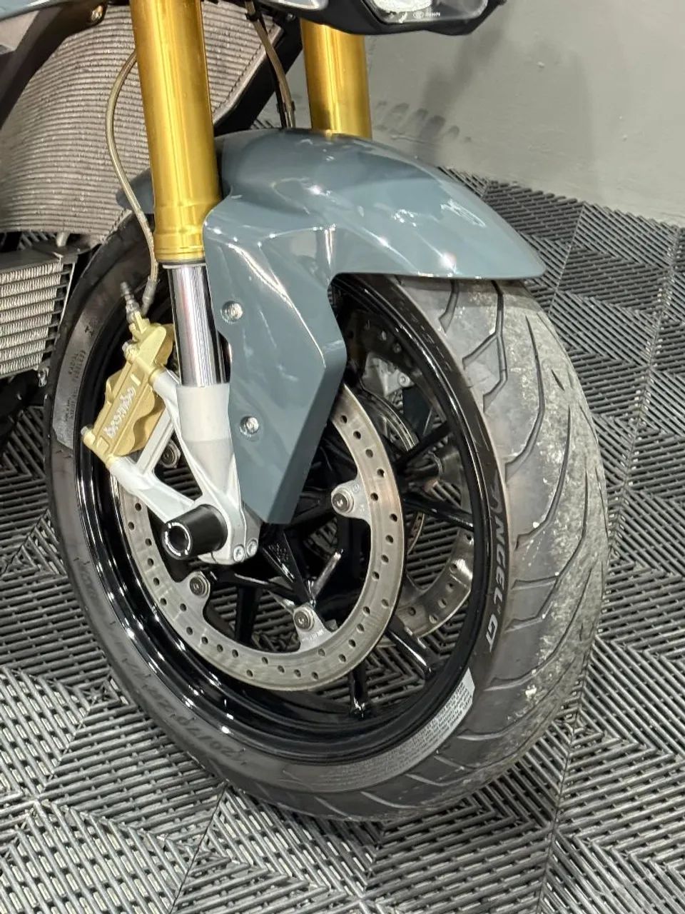 BMW S 1000 R NOVÍSSIMA ZERADA SUL MOTORS  - Foto 4