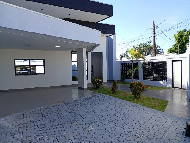 VENDE-SE DUAS CASAS COM FINO ACABAMENTO