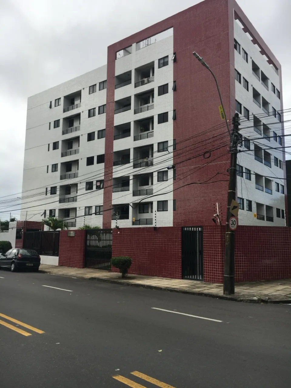 Alugo apartamento próximo Ufpe, frente HC