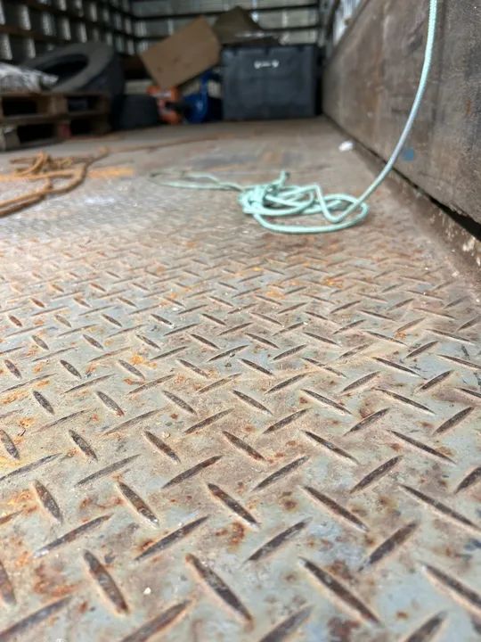 Baú Alumínio Carga Seca Carbus 08 Metros - Foto 5