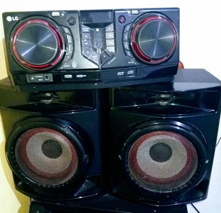 SOM LG 810w bluetooth