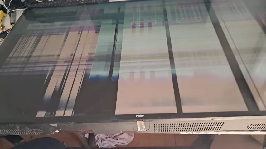 tv philco 50 polegadas com defeito na tela - Foto 2