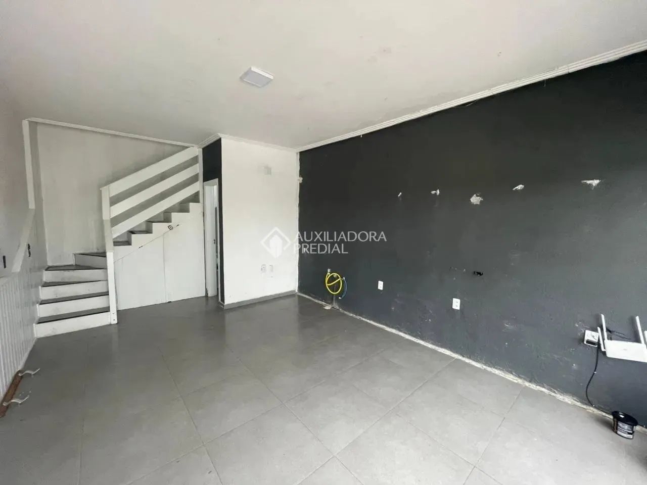 Loja no bairro Rio Tavares - Foto 2