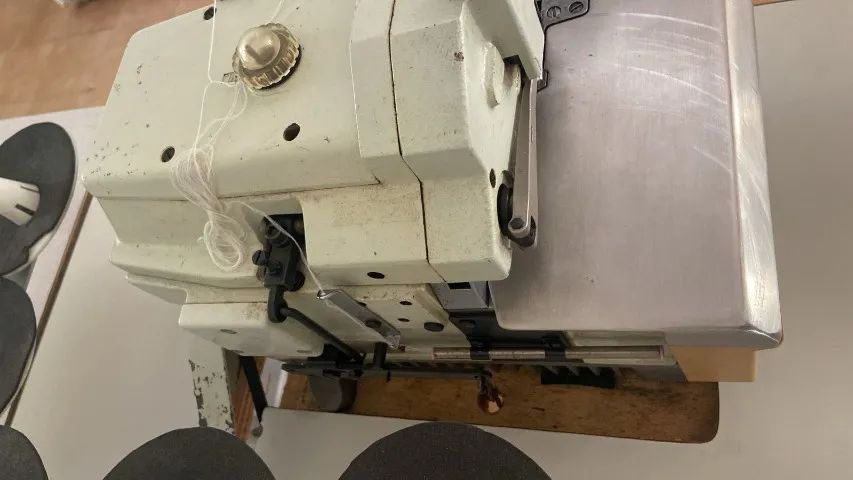 Máquina de costura interlock Siruba 757D 516M2-35 - Foto 5