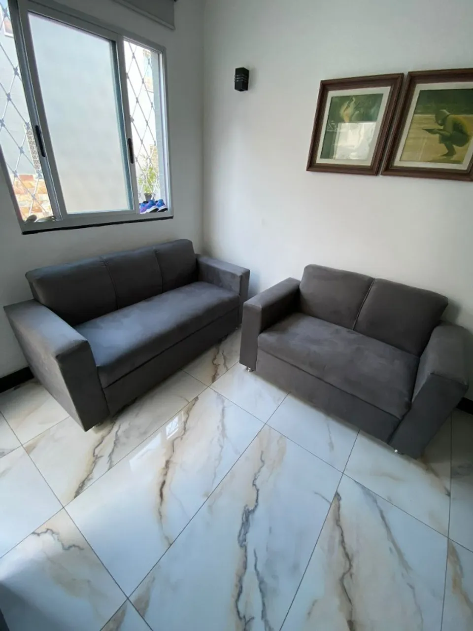 SOFA NOVO 3E2 LUGARES TECIDO SUEDE COMPACTO E CONFORTAVEL DIRETO DA FABRICA