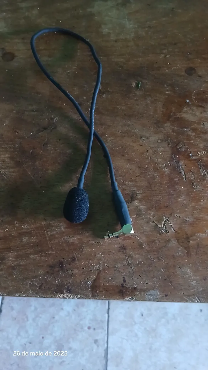 Microfone de Lapela com Conector P2