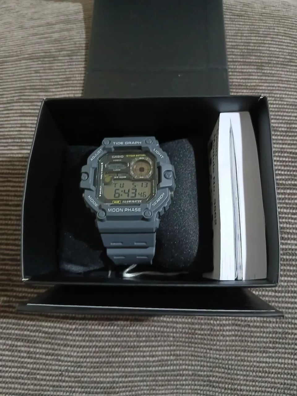 Relógio inteligente Casio WF-1700H 