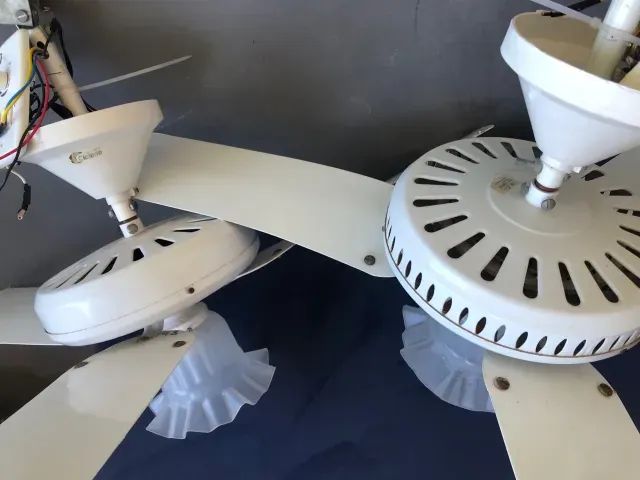 Vendo o melhor ventilador de Teto CICLONE na cor branca - Apenas R$ 120,00 Cada.  - Foto 2