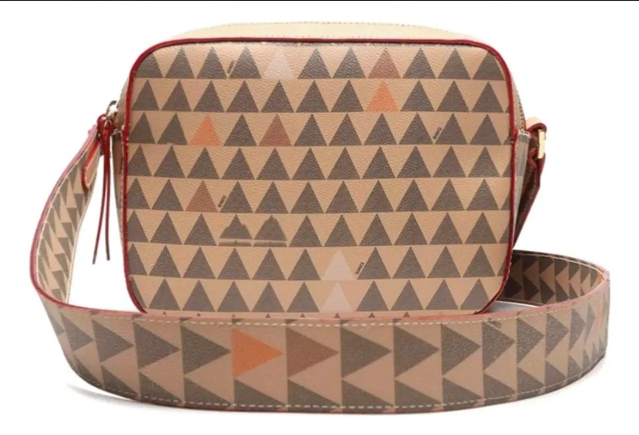 Bolsa Schutz Triangle Amêndoa.  - Foto 3