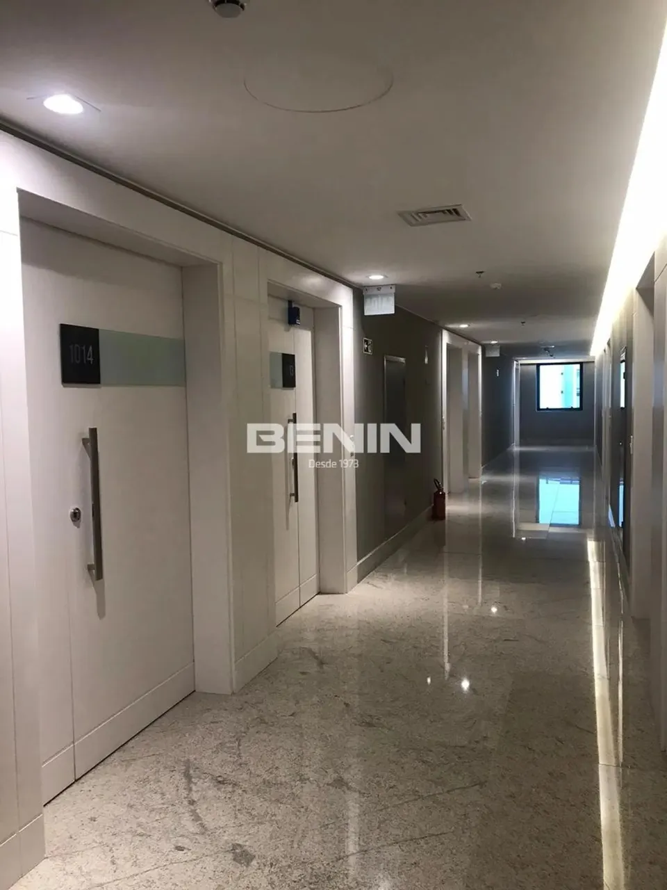 Venda de Sala em Canoas-RS, bairro Centro com 34.96m² Área Const. e 49.84m² Área Terreno V