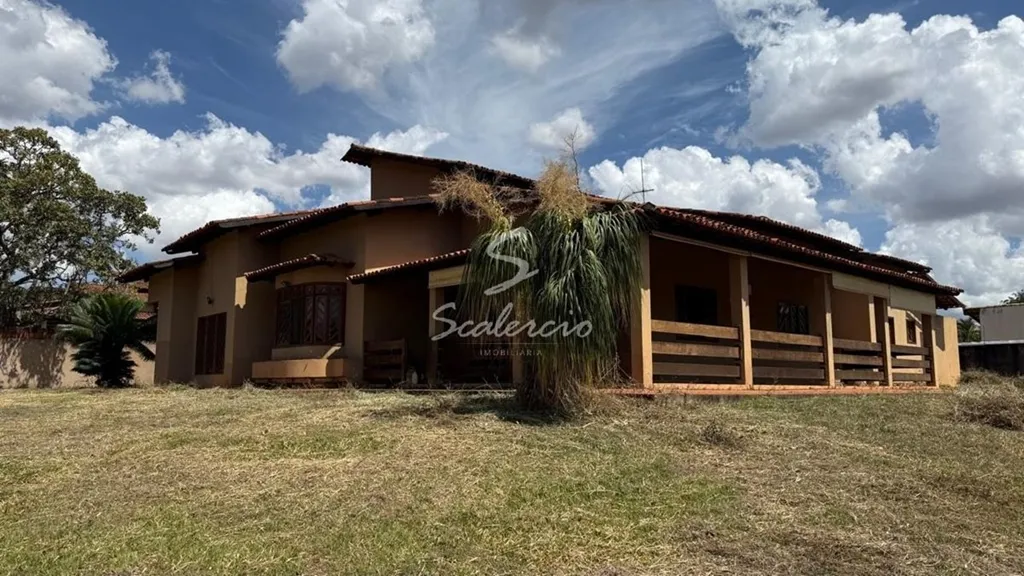 Casa condominio,  terrea 5 quartos ( 4 suítes), lote 3.333m² + a. verde 3.000m², SMPW quad