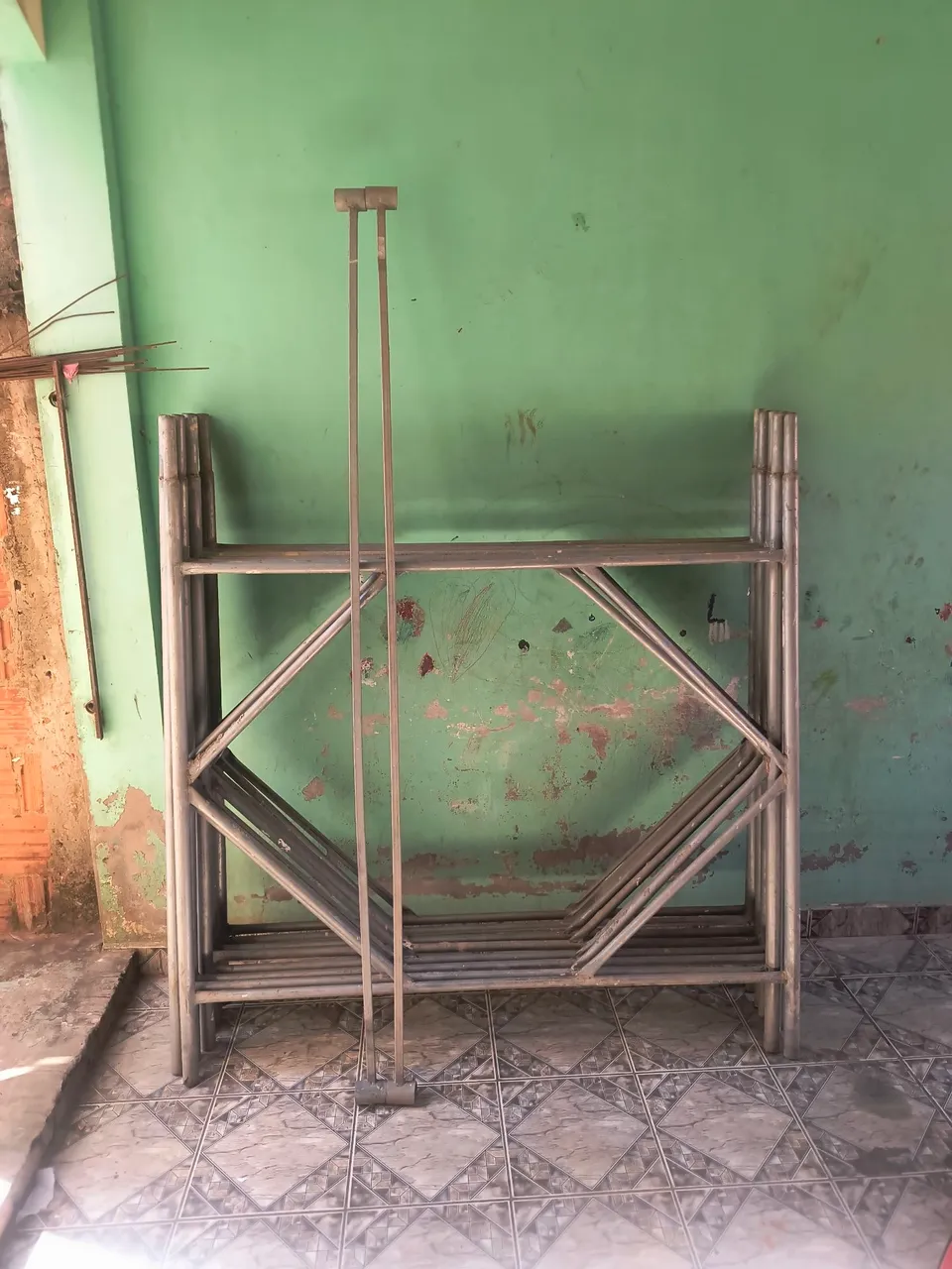 Andaimes de metal para construção