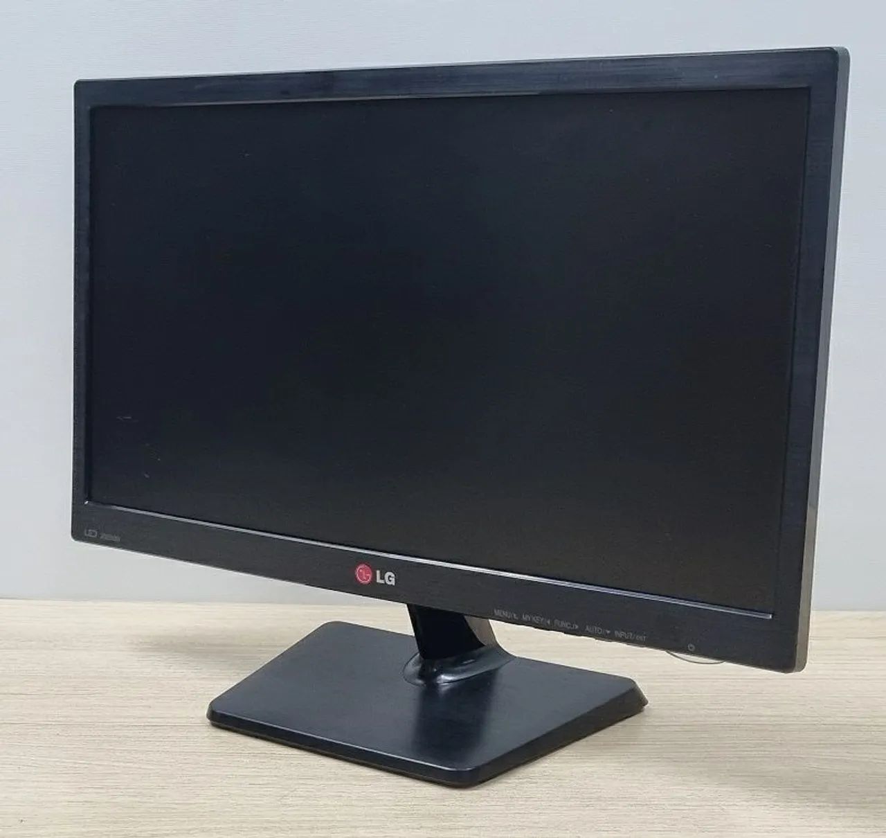 Monitor LG LED 20 Polegadas Flatron 20EN33SS-A - Foto 2