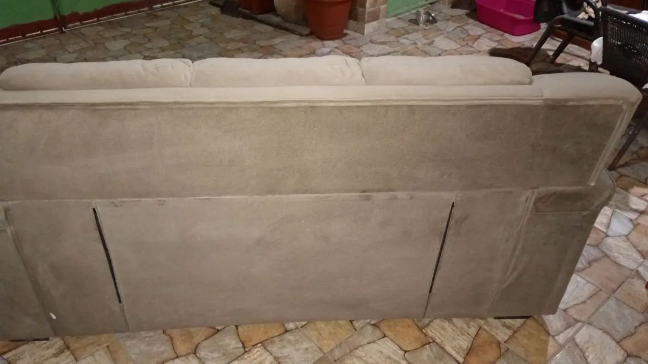 Sofá de 3 lugares 64385784061058124