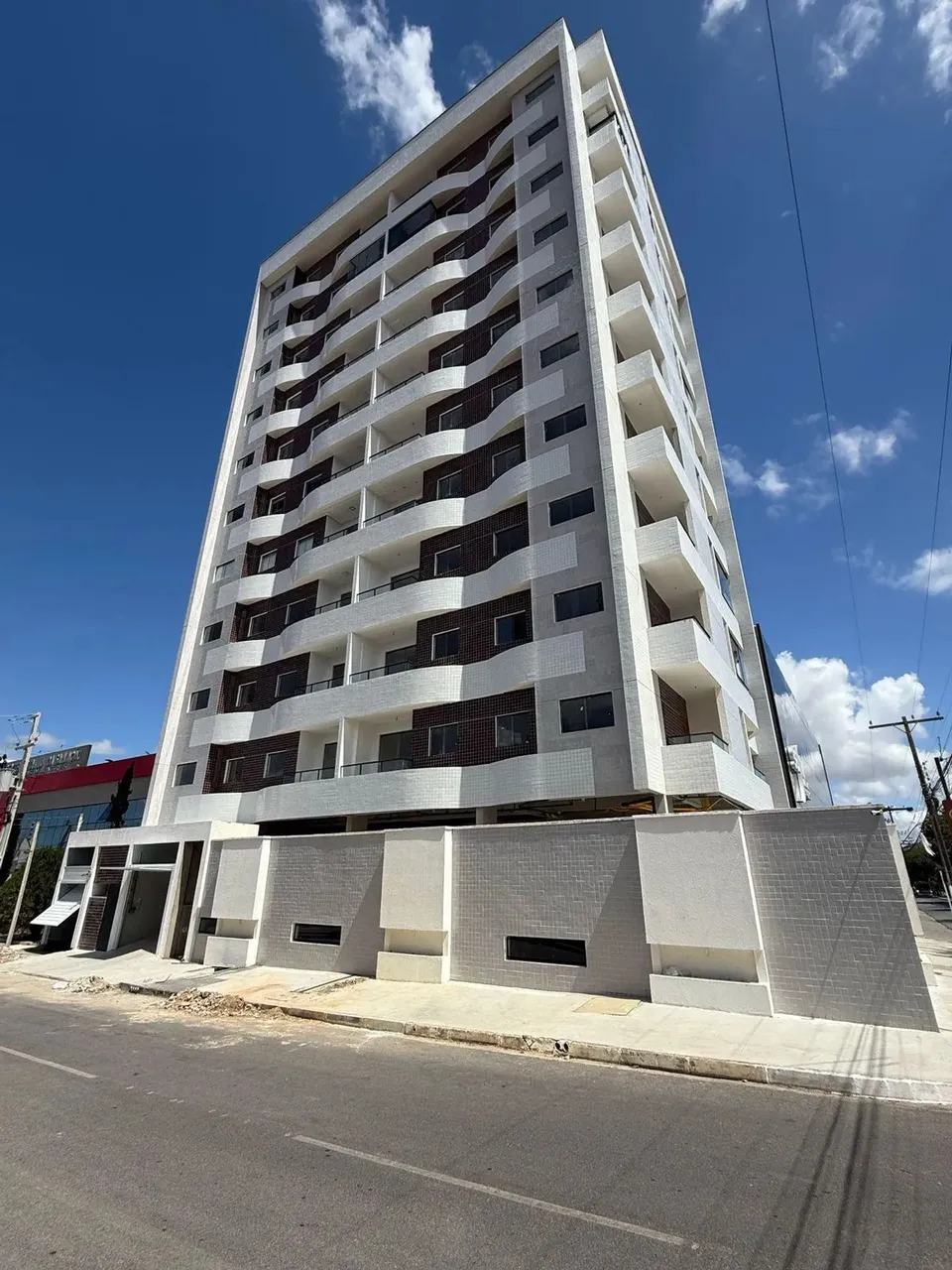 Imóvel para aluguel possui 80 metros quadrados com 3 quartos em Itapoã - Arapiraca - AL