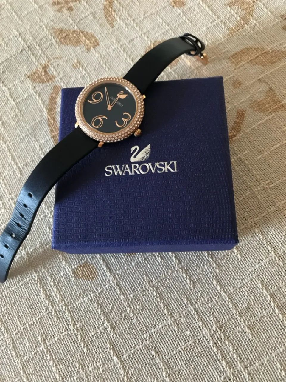 Vendo Relógio Swarovski Original - Elegância e Brilho - Foto 4