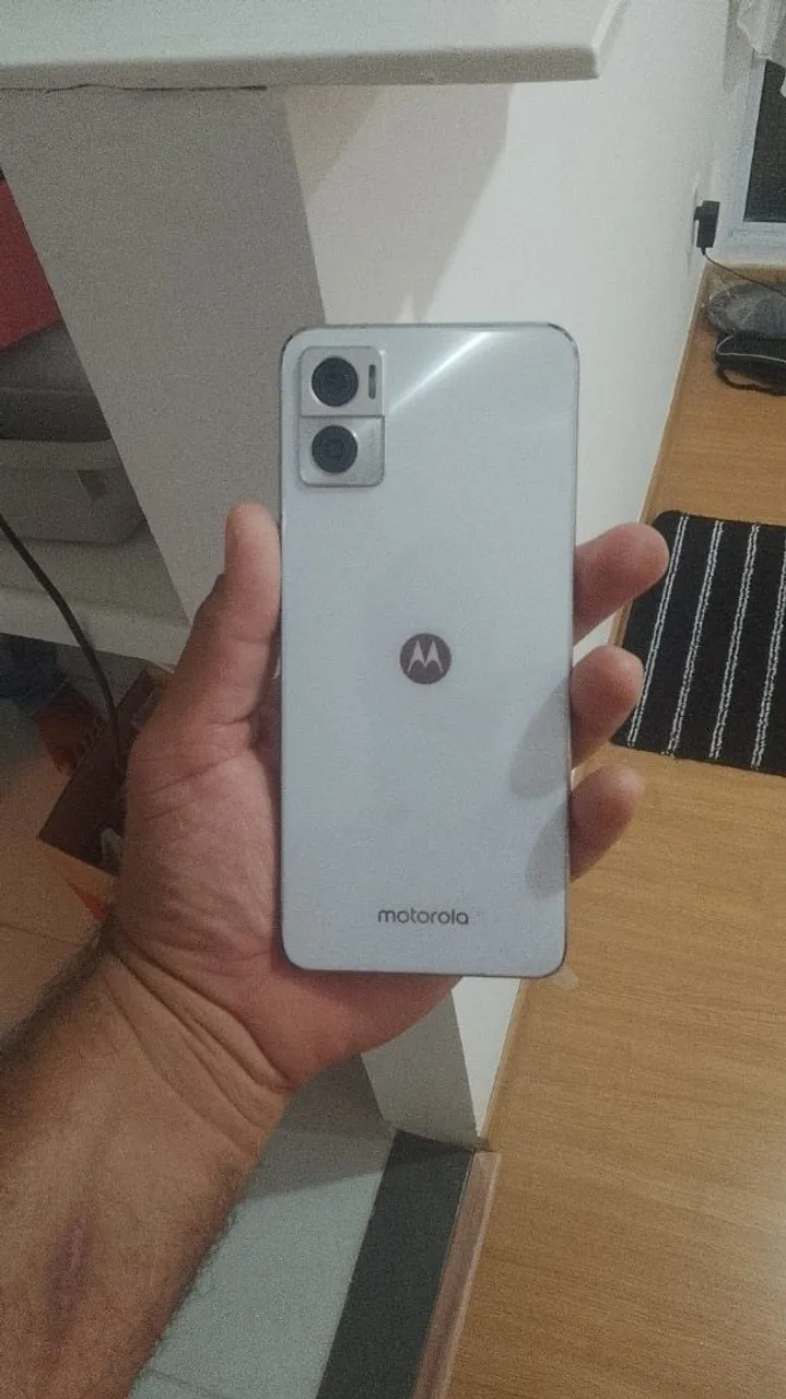 Tenho um moto E 22 em ótimo estado...