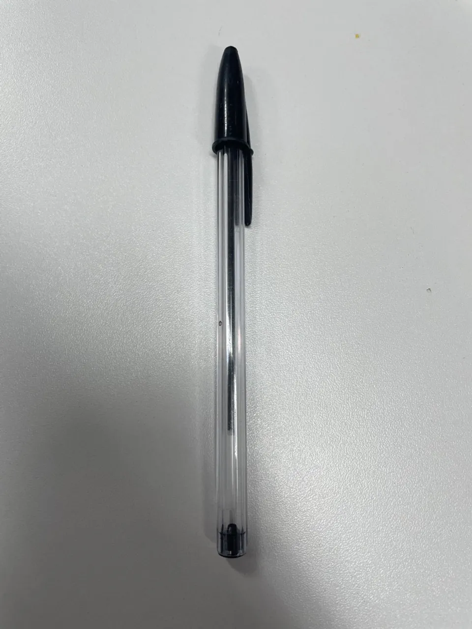 Caneta preta de gerações