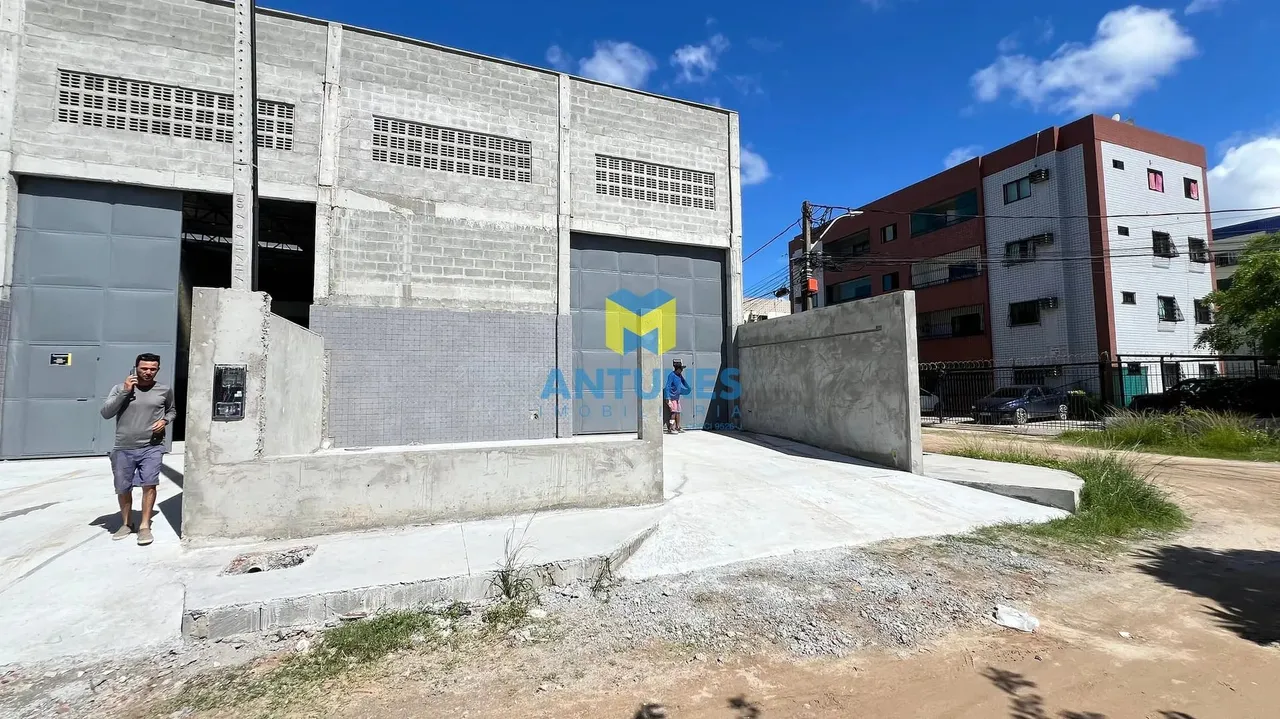 Alugue Imbiribeira, Galpão Novo com 260m². Piso usinado, obra conclui Janeiro.