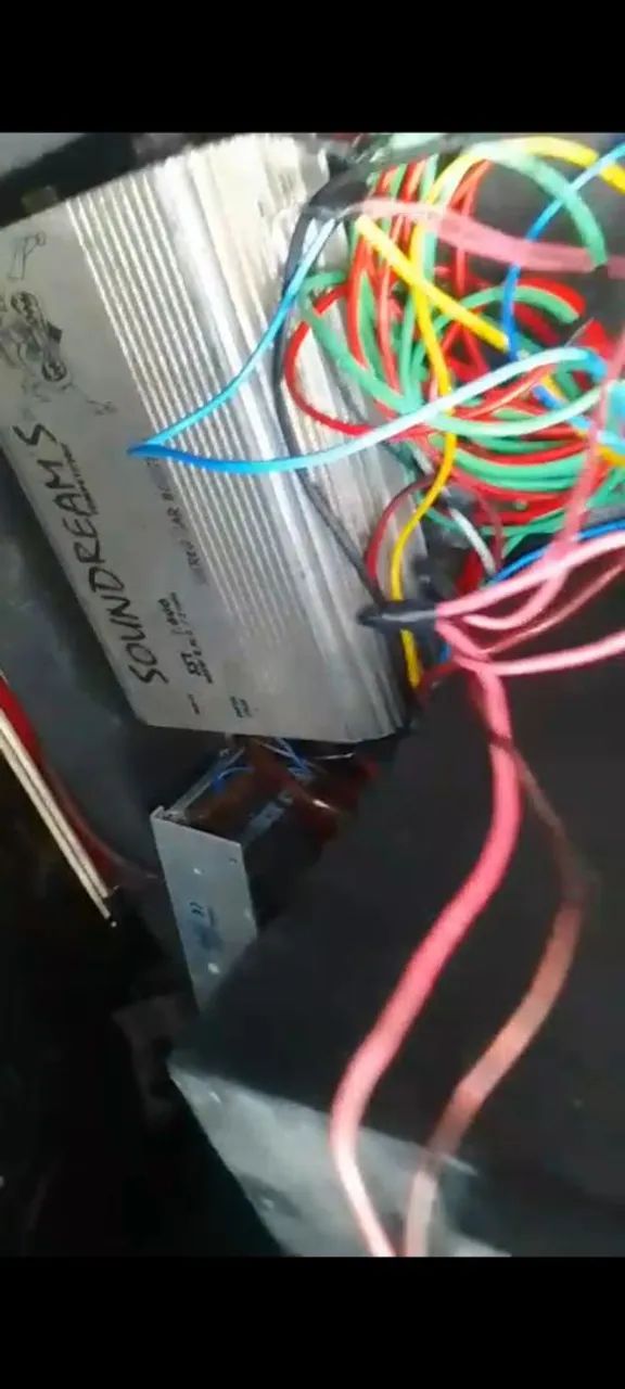 Complete speaker box module 15 measures 10 and the power supply64292270297858124