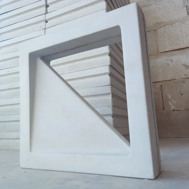 Cobogó Triangular(Orion - dupla face) 30x30cm