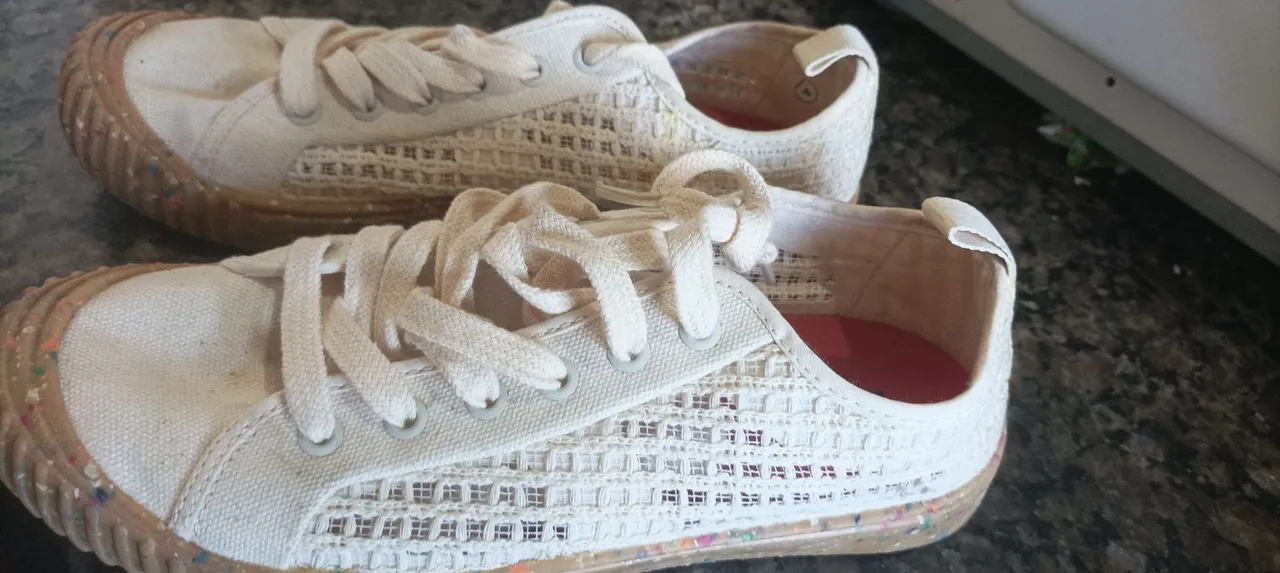 Tênis branco casual