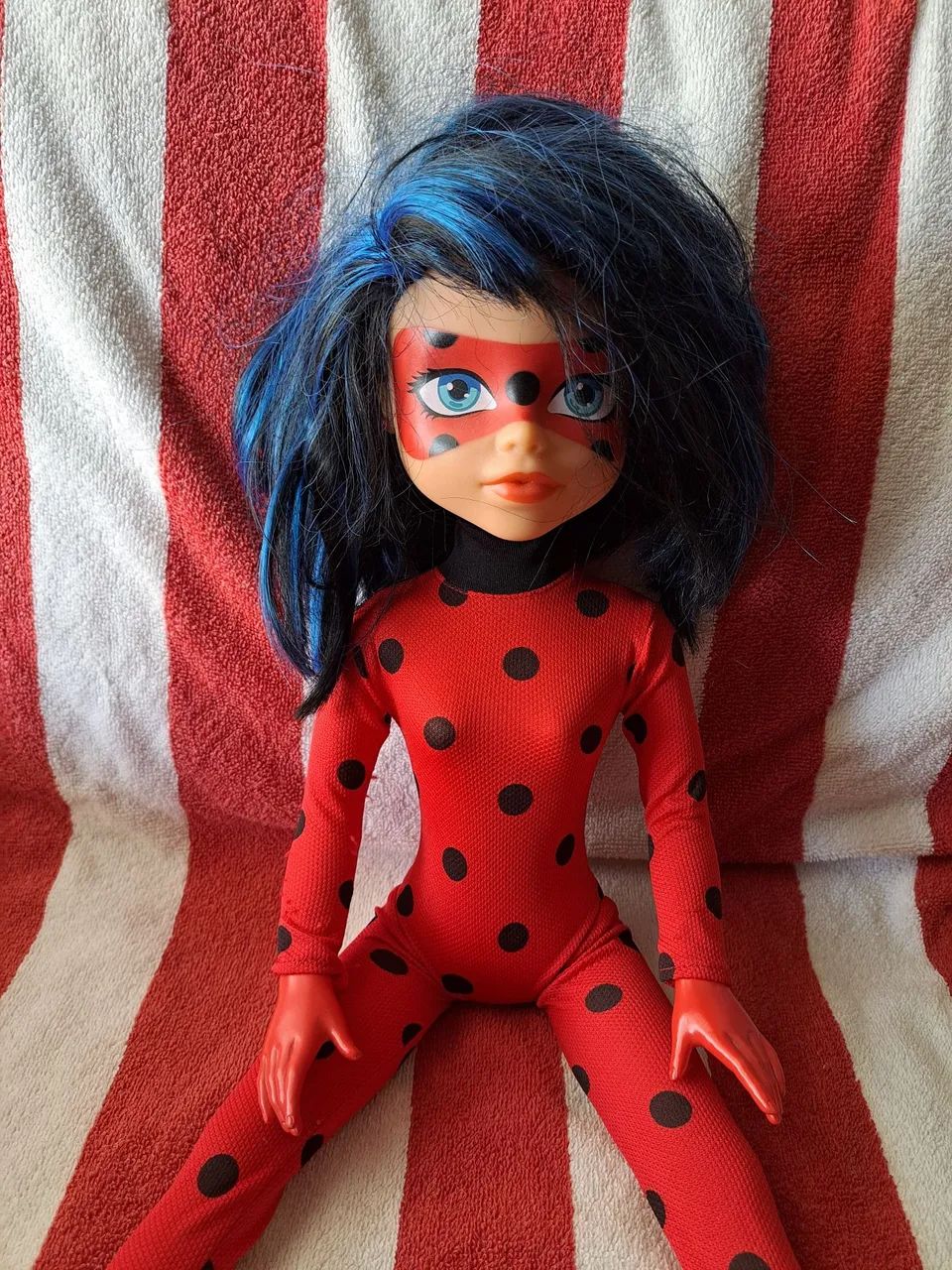 Kit com Bebês Reborn e boneca Ladybug com bolsa com roupinhas e