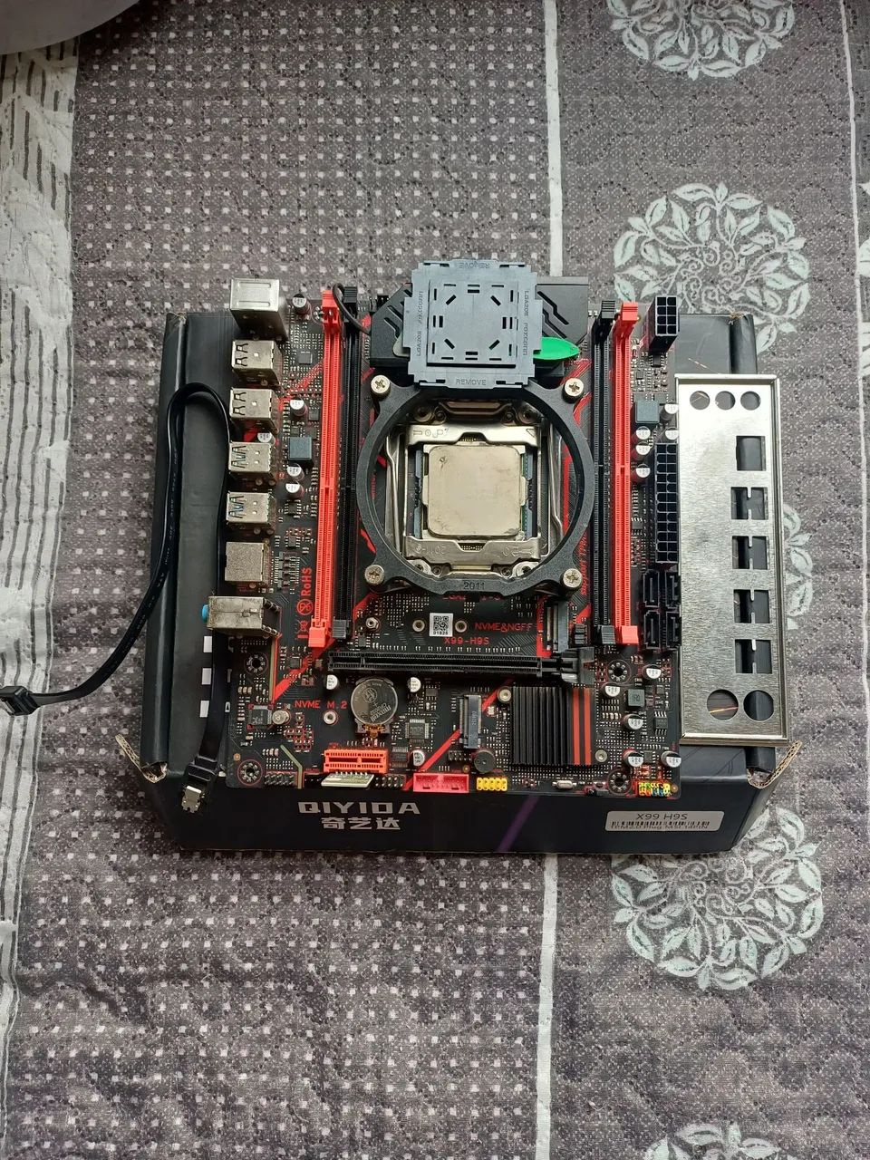 Vendo KIT Xeon Com Tpm 2.0 E Com Xeon 2680v4