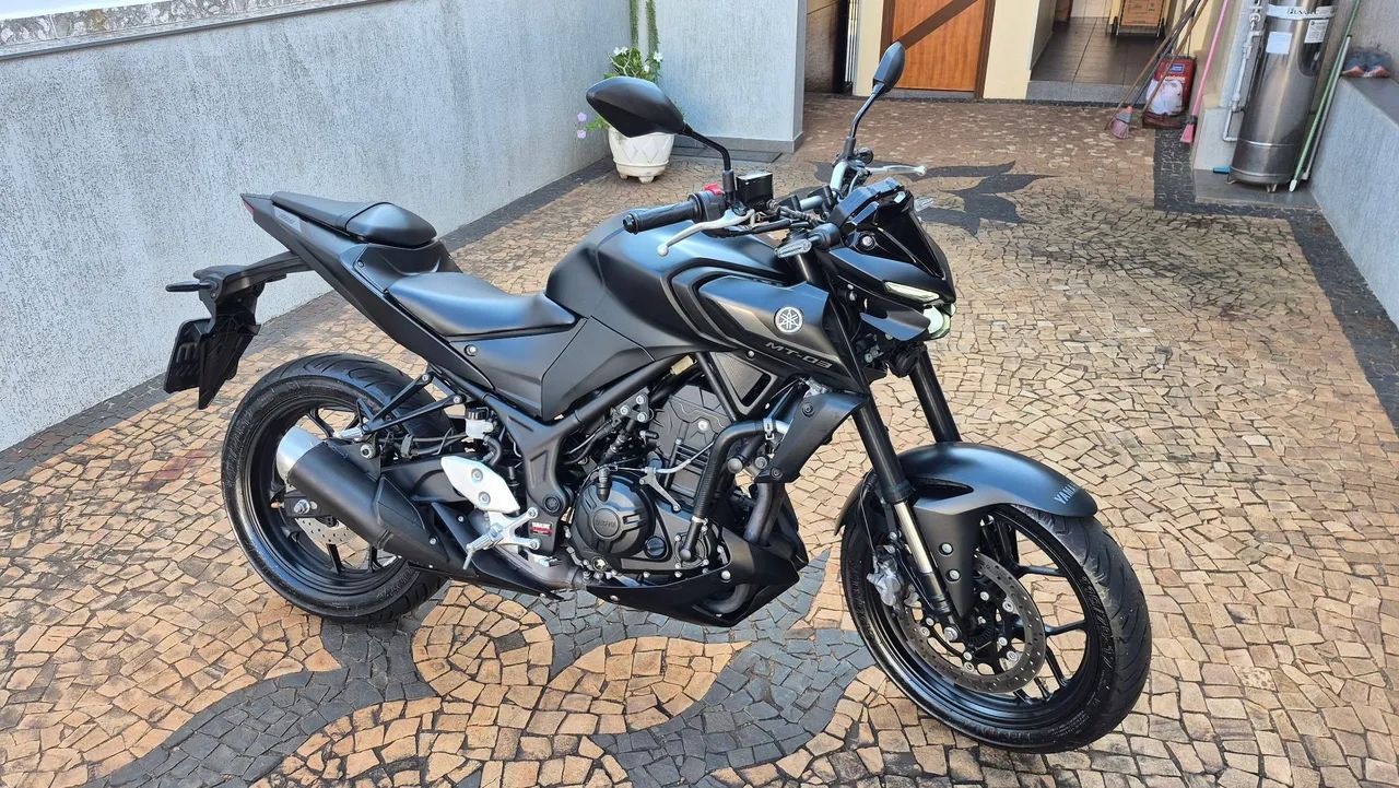 YAMAHA MT-03 2025 - Foto 2